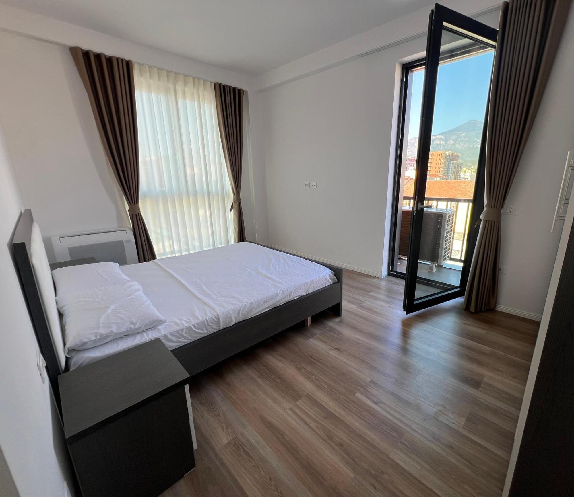 Edb * Tiranë